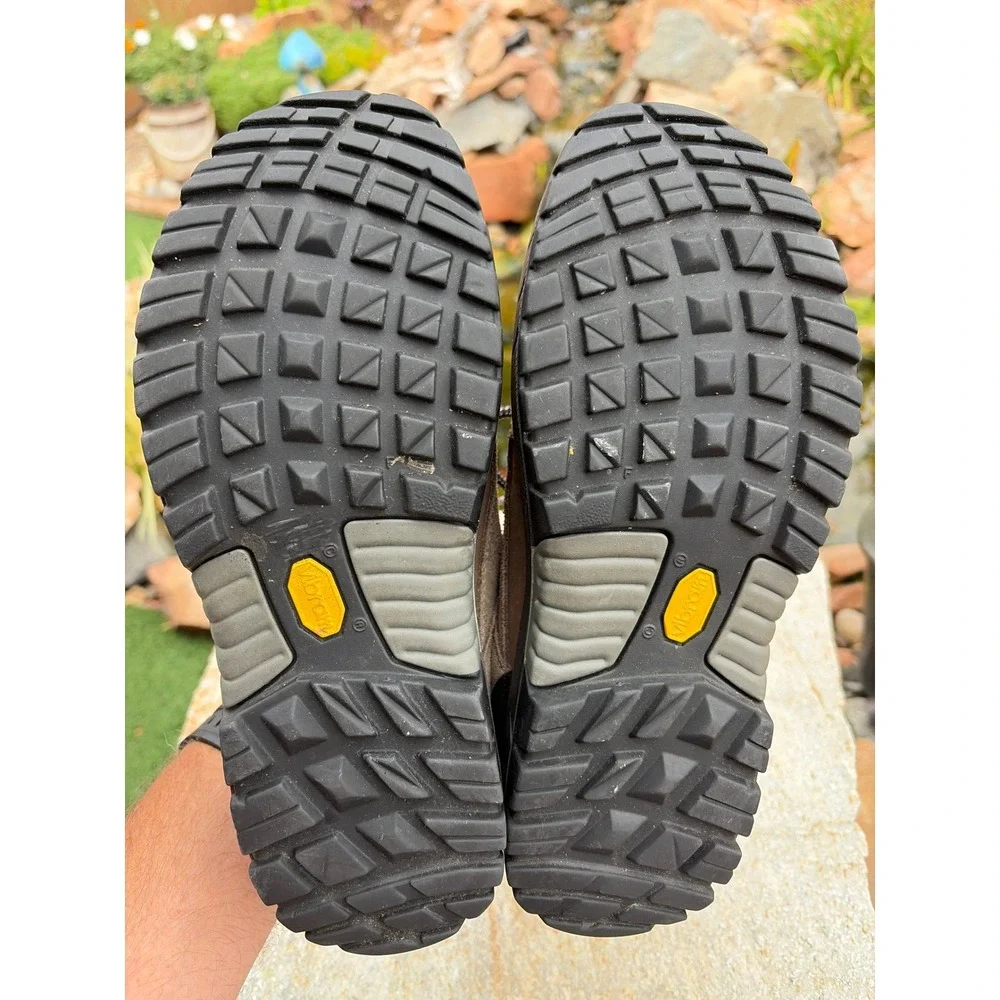 Lowa Tempest II Lo Mens Hiking Shoes Brown Suede Vibram Low Top US 9 EU 42